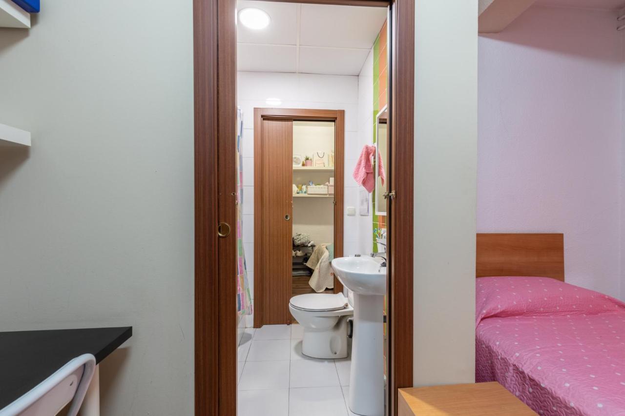 Alojamiento Genil Hotell Granada Eksteriør bilde